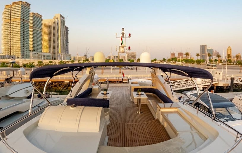 Motorboot Sky Walker Kona 110 ft in Dubai Harbour te huur in Dubai