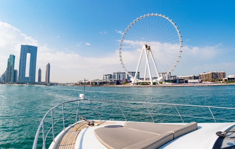 Motorboot Azimut Lana 62 ft in Dubai Harbour te huur in Dubai