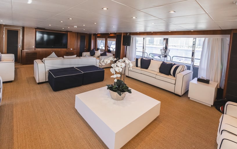 إيجار Sunseeker Lucien 131 قدم زورق قوي فيDubai Harbour في دبي 8