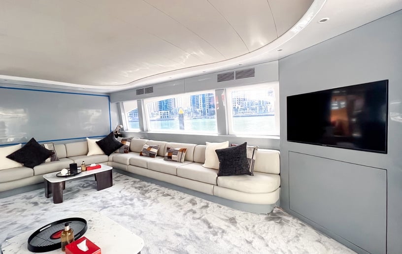 Motorboot Maiora X12 82 ft in Dubai Marina te huur in Dubai