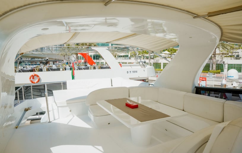 Motorboot Maiora X12 82 ft in Dubai Marina te huur in Dubai