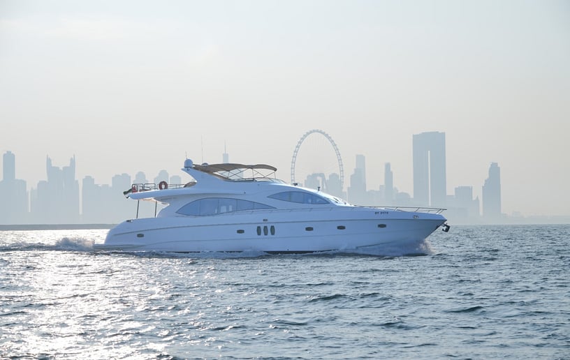 Motorboot Majesty with Jacuzzi 88 ft in Dubai Harbour te huur in Dubai