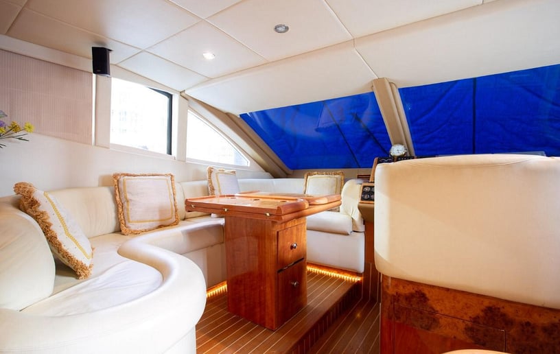 Motorboot Majesty 70 ft in Dubai Marina te huur in Dubai