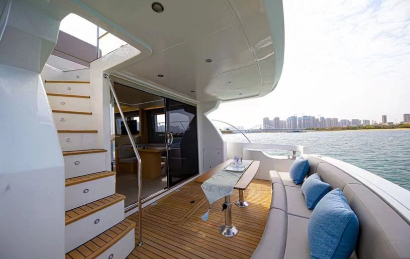 Motorboot Sky Walker Neo 52 ft in Dubai Harbour te huur in Dubai