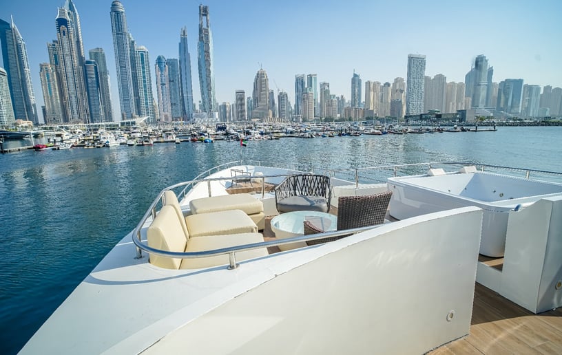 Motorboot Ocean Dream 143 ft in Dubai Harbour te huur in Dubai