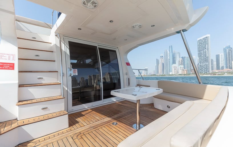 Motorboot Oryx Viktoriia 46 ft in Dubai Harbour te huur in Dubai