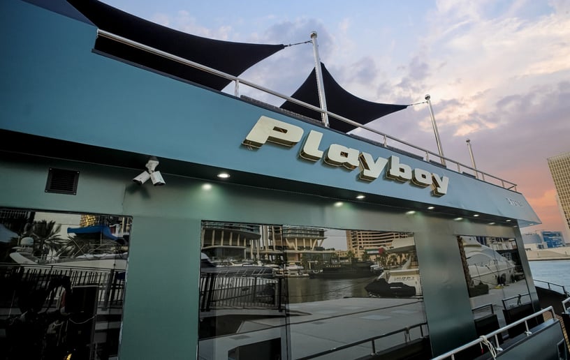 إيجار Play Boy Houseboat 100 قدم قارب المنزل فيBusiness Bay في دبي