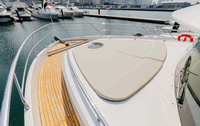 Motorboot Sky Walker Reno 62 ft in Dubai Harbour te huur in Dubai