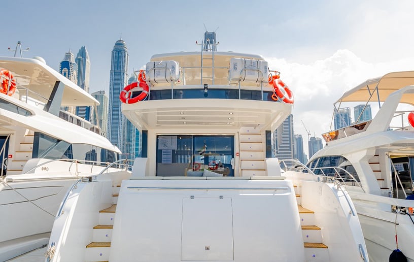 Motorboot Sky Walker Reno 62 ft in Dubai Harbour te huur in Dubai