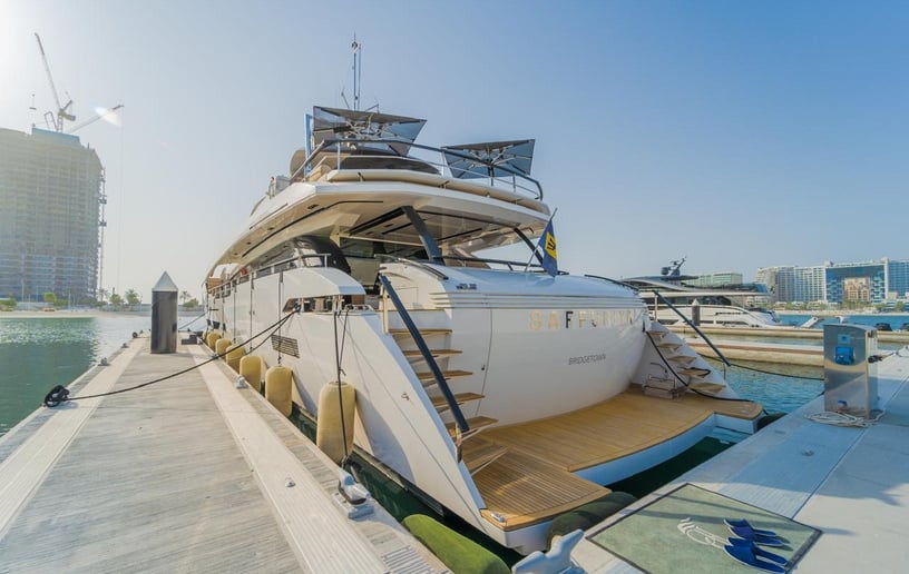 Motorboot Peri Saffuriya 130 ft in Dubai Harbour te huur in Dubai