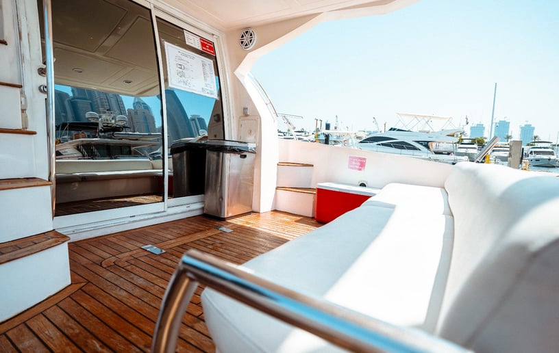 Motorboot Majesty Sea Senora 48 ft in Dubai Harbour te huur in Dubai