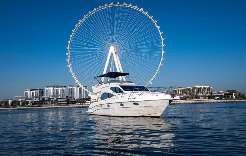 Majesty Sea Senora 48 ft Power boat in Dubai Harbour for rent in Dubai