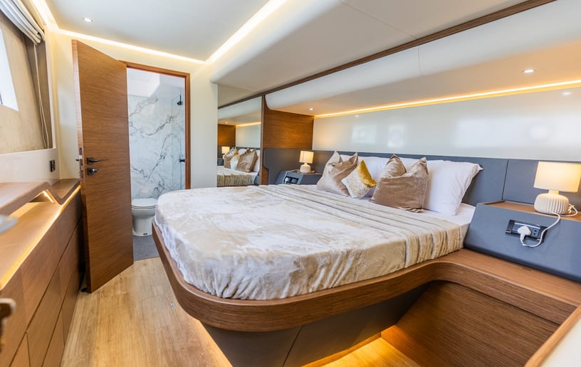 Sky Walker Aquila 60 футов Катамаран в Dubai Harbour для аренды в Дубай