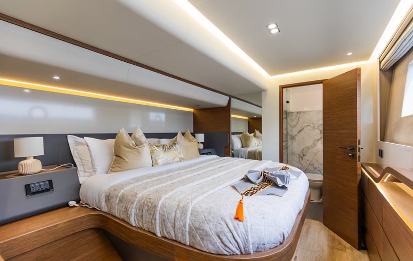 Sky Walker Aquila 60 футов Катамаран в Dubai Harbour для аренды в Дубай