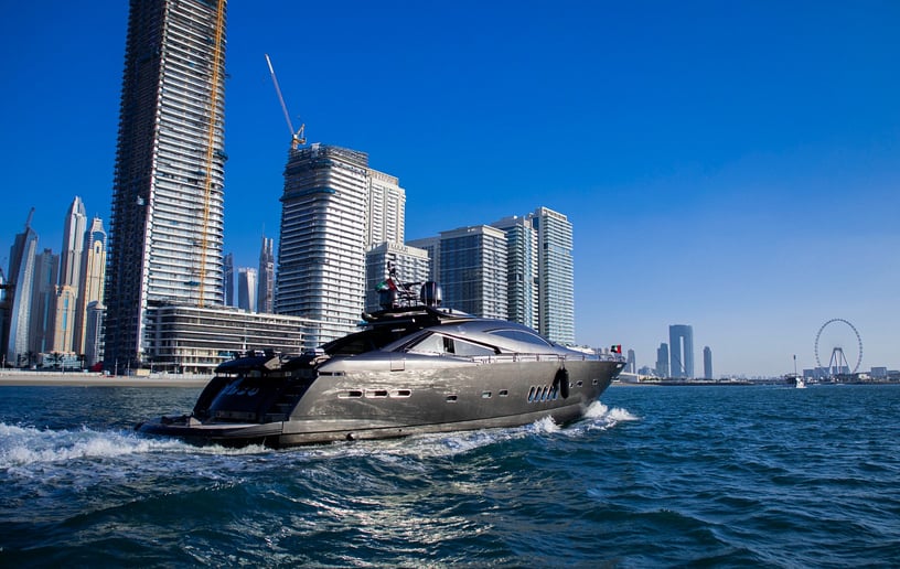 Motorboot Sunseeker Predator UD30 95 ft in Dubai Marina te huur in Dubai