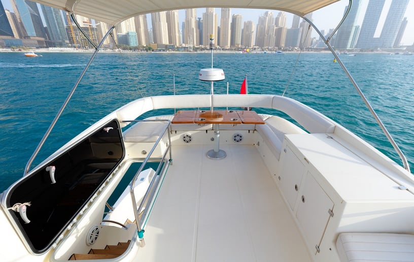 Motorboot Numarine Veronika 55 ft in Dubai Harbour te huur in Dubai 2