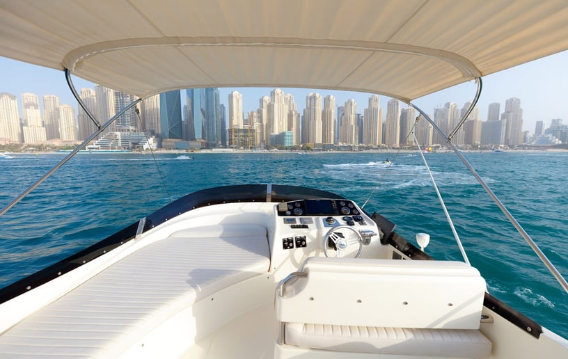 Motorboot Numarine Veronika 55 ft in Dubai Harbour te huur in Dubai 8