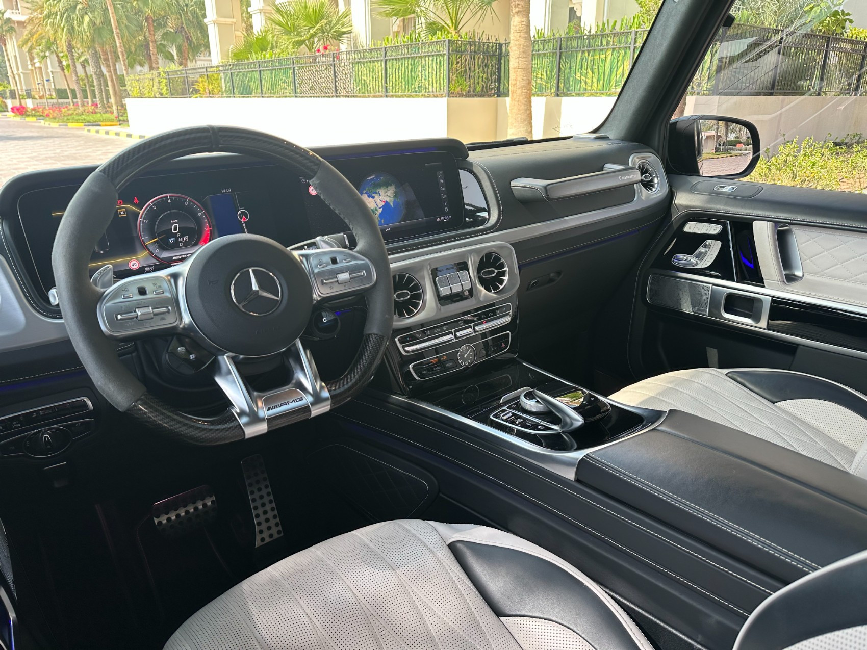 Rent a Mercedes G63 AMG (White Gray), 2022 ID-05540, in Dubai - Renty.ae