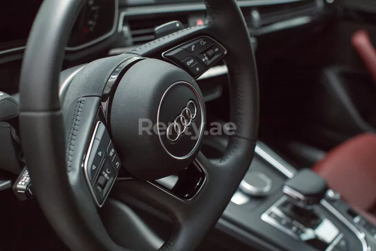 Dubai'de kiralık Audi R8 V10 Spyder (Siyah), 2018