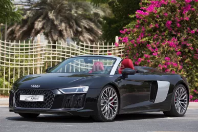 Audi R8 V10 Spyder (Black), 2018 for rent in Dubai