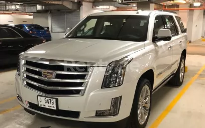 Cadillac Escalade (Wei&szlig;), 2017 zur Miete in Dubai