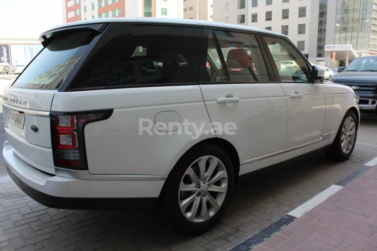 Range Rover Vogue (White), 2017 for rent in Dubai