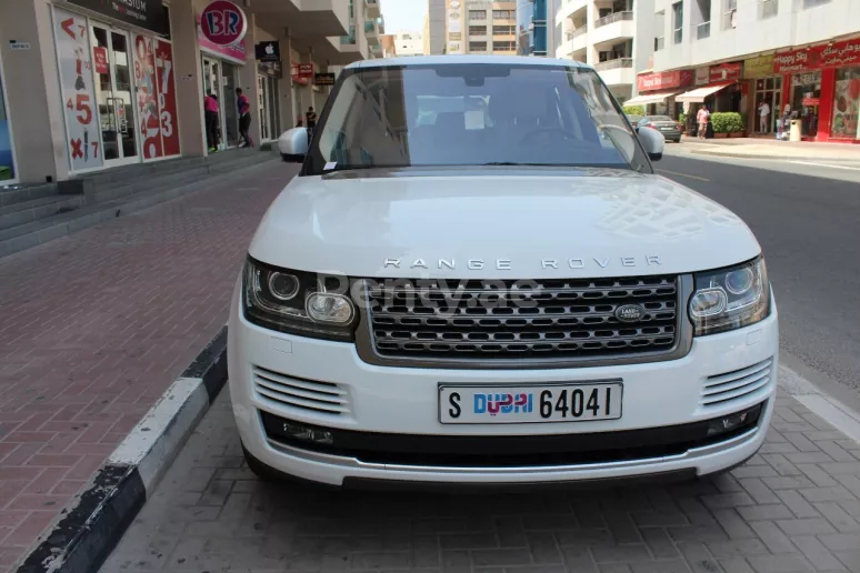 Range Rover Vogue (White), 2017 for rent in Dubai