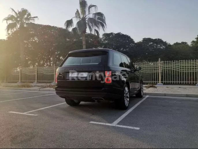 Range Rover Vogue (Black), 2018 for rent in Dubai
