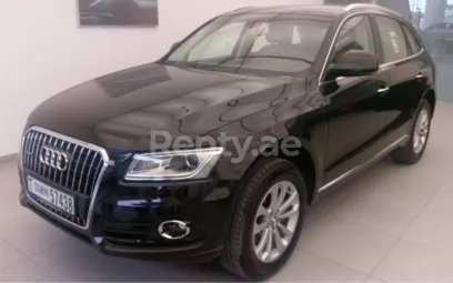 Audi Q5 (Negro), 2017 para alquiler en Dub&aacute;i