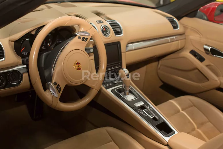 Porsche Boxster 981 (Красный), 2016 для аренды в Дубай