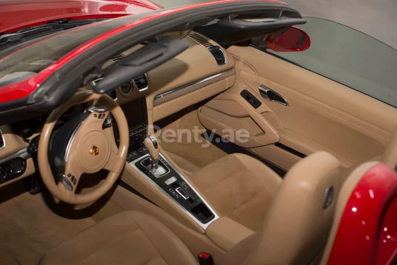 Porsche Boxster 981 (Красный), 2016 для аренды в Дубай