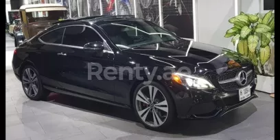 Mercedes C300 Coupe (Noir), 2017 &agrave; louer &agrave; Duba&iuml;