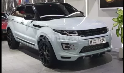 Range Rover Evoque (Wei&szlig;), 2017 zur Miete in Dubai
