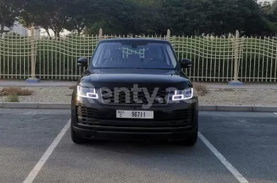 Range Rover Vogue (Black), 2019 for rent in Dubai