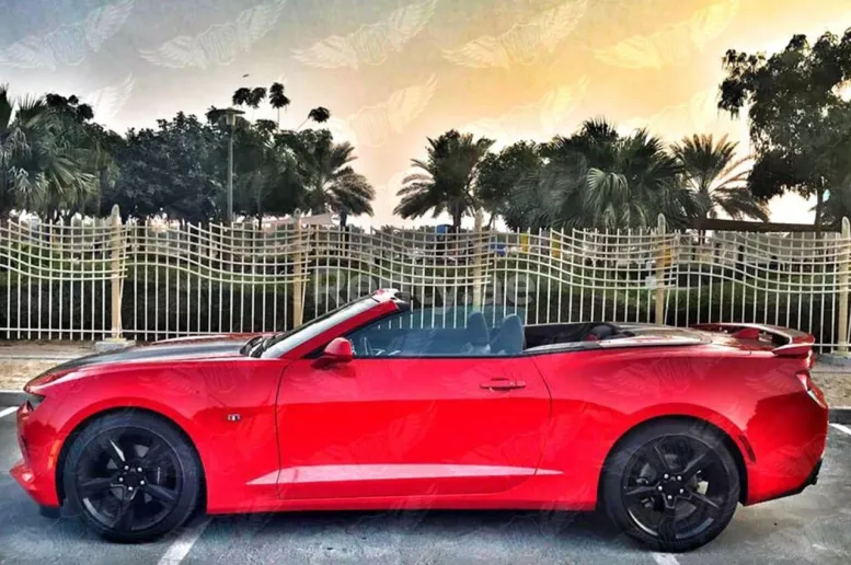 Chevrolet Camaro (rojo), 2018 para alquiler en Dub&aacute;i