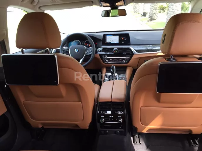 إيجار بي ام دبليو 640 GT (بنى), 2019 في دبي