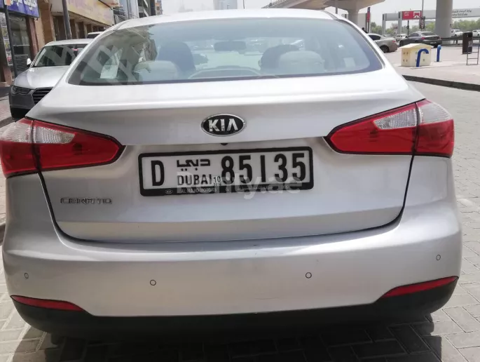 KIA Cerato (Серебро), 2016 для аренды в Дубай