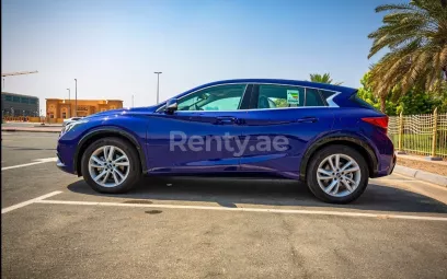 Infiniti Q30 (Синий), 2019 для аренды в Дубай