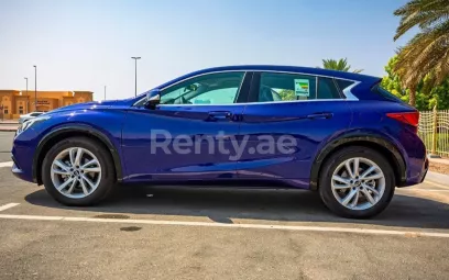 Infiniti Q30 (Bleue), 2019 &agrave; louer &agrave; Duba&iuml;