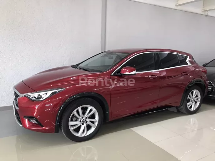 إيجار إنفينيتي Q30 (أحمر), 2019 في دبي