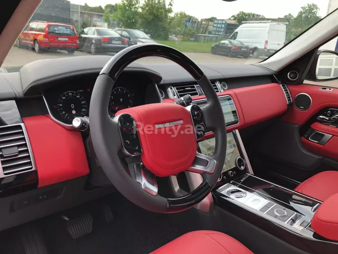 Range Rover Vogue Autobiography Fully Loaded (Negro), 2020 para alquiler en Dub&aacute;i