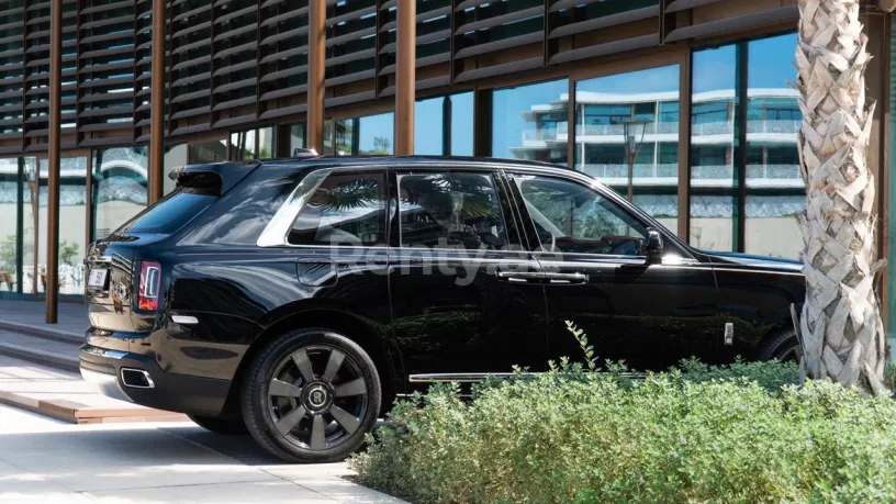 Rolls Royce Cullinan (Black), 2020 for rent in Dubai