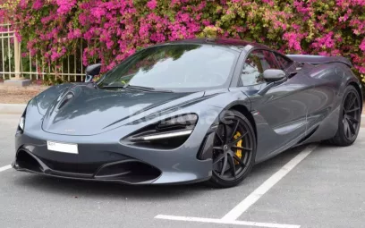 McLaren 720 S, Unique car (Wei&szlig; grau), 2019 zur Miete in Dubai