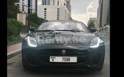 Jaguar F-Type (Grau), 2019 zur Miete in Dubai