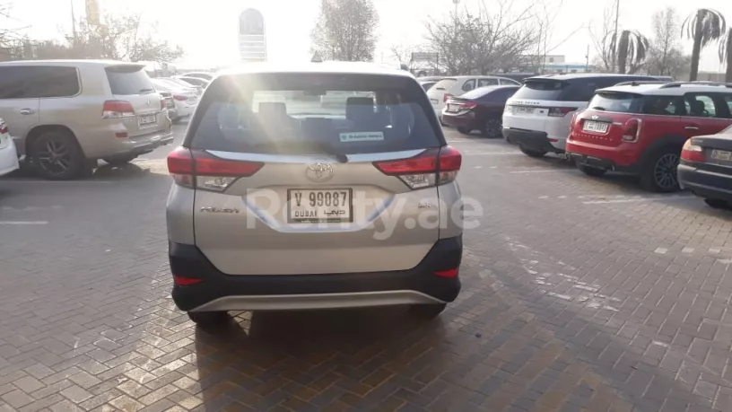 إيجار تويوتا راش (ناصعة البياض), 2019 في دبي