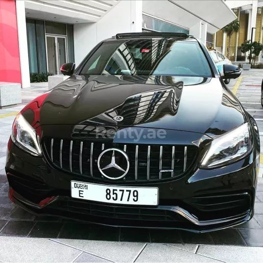 Mercedes AMG C63s Carbon Edition (Noir), 2019 &agrave; louer &agrave; Duba&iuml;