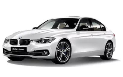BMW 318 (Wei&szlig;), 2019 zur Miete in Dubai
