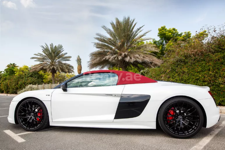 Audi R8 V10 Spyder (White), 2018 for rent in Dubai