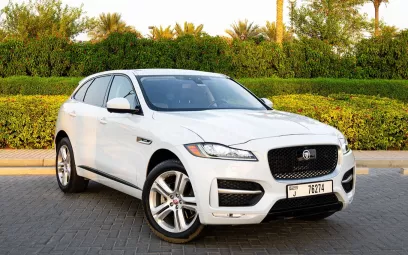 Jaguar F-Pace (Wei&szlig;), 2019 zur Miete in Dubai