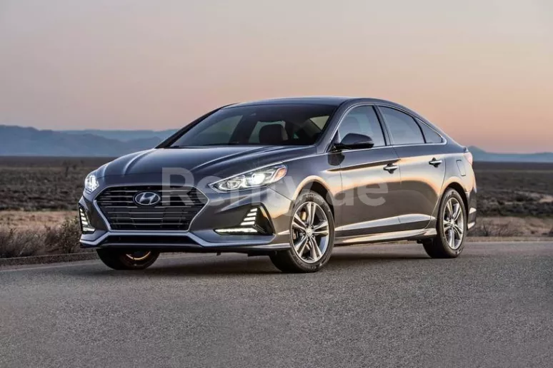 Hyundai Sonata (Серый), 2018 для аренды в Дубай